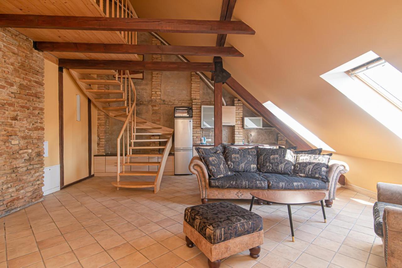 Spacious 2-Bedroom Apartment With Sauna In Vilnius Old Town By Urban Rent Eksteriør bilde
